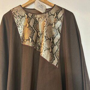 Kaftan Chic en Tissu Marron avec Détails Écailles